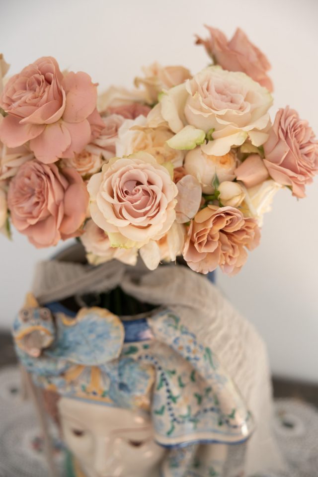 Caltagirone head with bridal bouquet